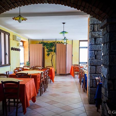 Agriturismo Le Vigne Ducali Màndas Екстериор снимка