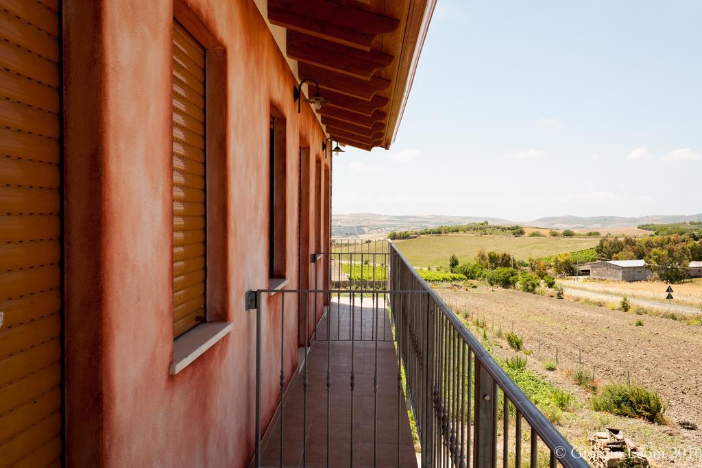 Agriturismo Le Vigne Ducali Màndas Екстериор снимка